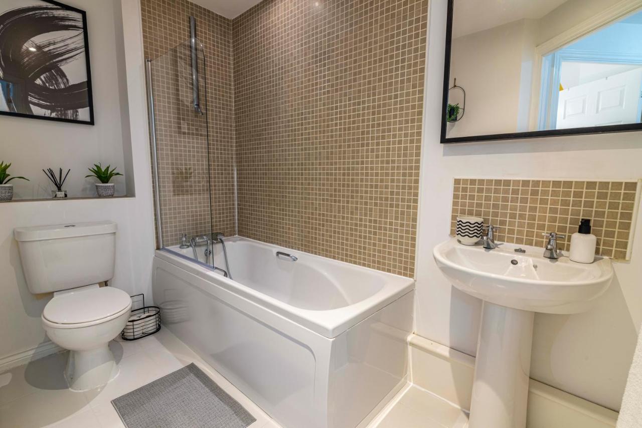 Fantastic Apartment, Short Distance From City Centre, Free Parking Nottingham Luaran gambar
